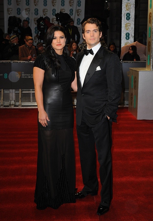 Gina Carano y Henry Cavill. Foto: (Getty)