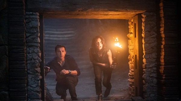 Tom Holland y Sophia Ali. Foto: (IMDB)