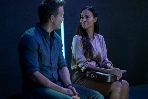 Zoe Saldaña en The Adam Project. Foto: (Netflix)