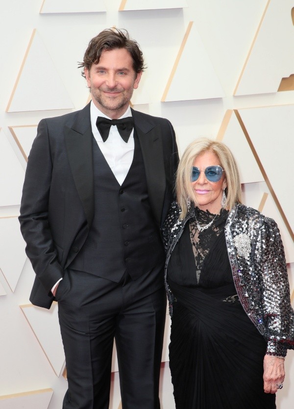 Bradley Cooper y Gloria Campano
