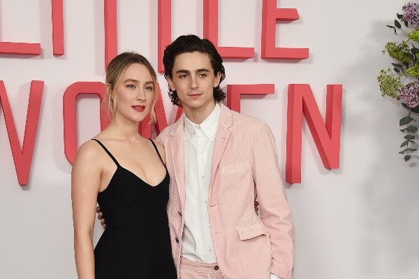 Saoirse Ronan y Timothée Chalamet