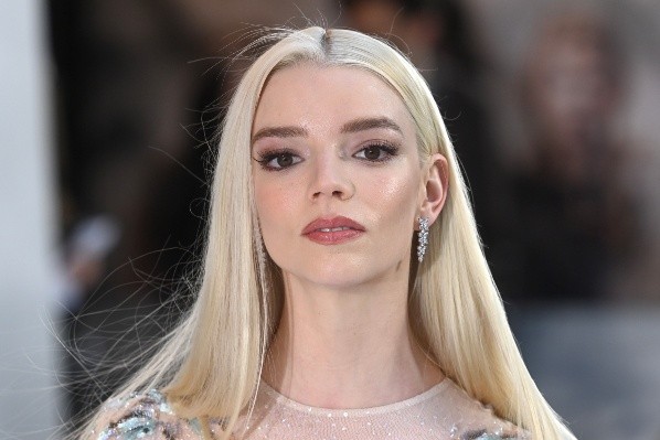 Anya Taylor-Joy se hizo pasar por Elsa. Foto: (Getty)