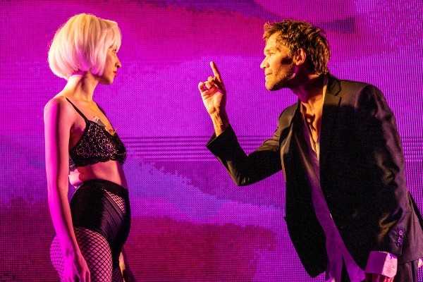 Juan Gil Navarro y Sofía Gala. Foto: (Producción)