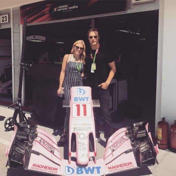 Sam Heughan y Mackenzie Mauzy. Foto: (@samheughan)