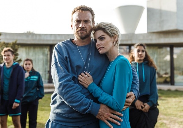 Astrid y Erick. Foto: (Netflix)