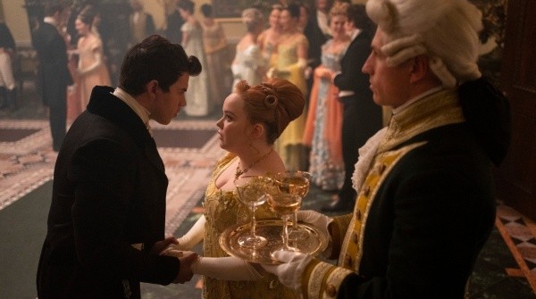 Colin y Penélope en la temporada 2. Foto: (Netflix)