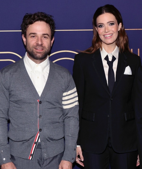 Taylor Goldsmith y Mandy Moore (Getty).