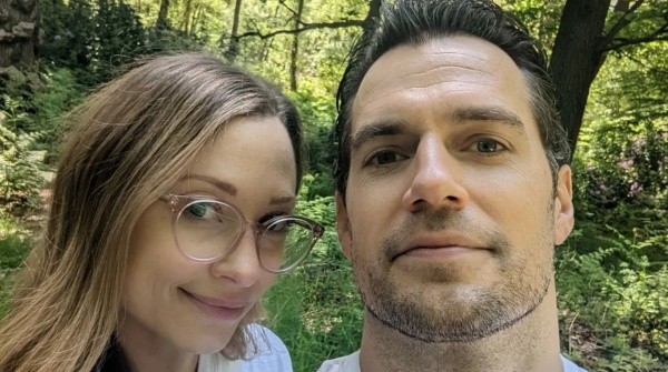 Henry Cavill y Natalie Viscuso. Foto: (@henrycavill)