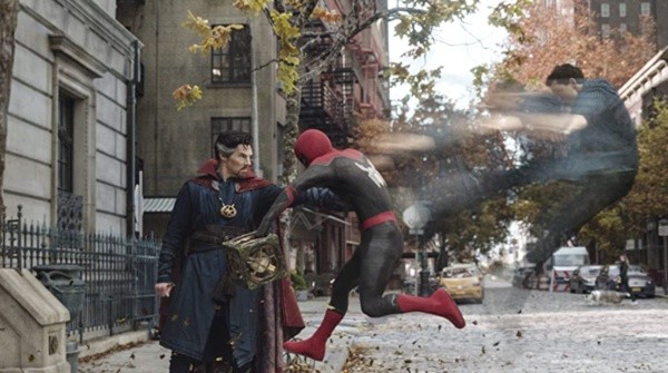 Benedict Cumberbatch y Tom Holland en Spider-Man: No Way Home. Foto: (IMDB)