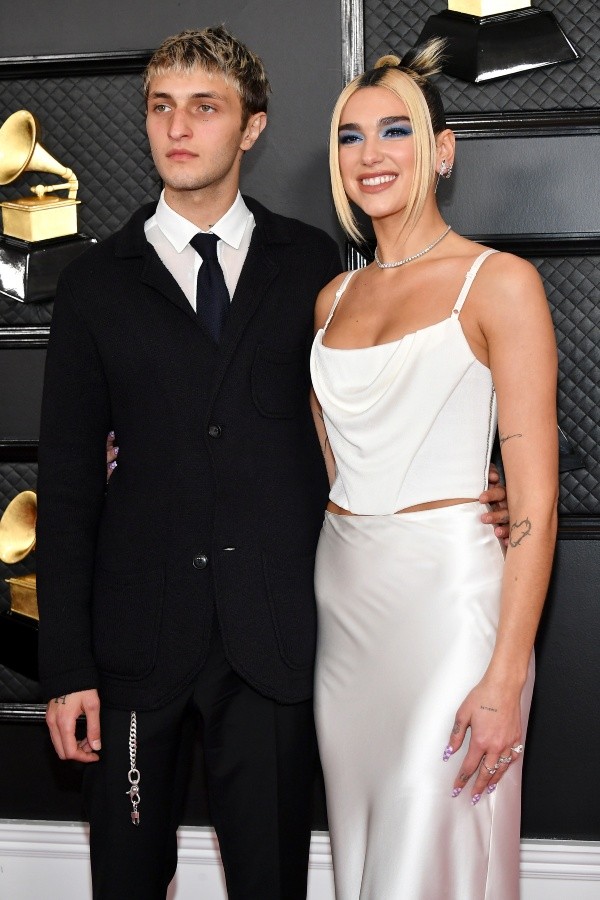 Dua Lipa estuvo en pareja con Anwar Hadid hasta 2021 (Getty).