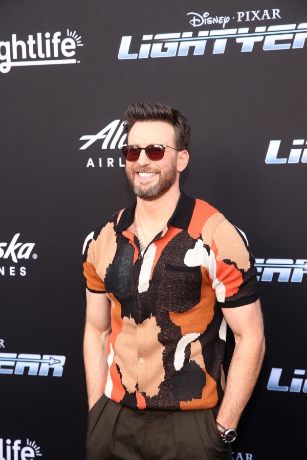 Chris Evans en la avant premire de Lightyear. Foto: (Getty)