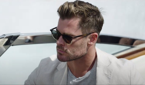 Chris Hemsworth protagoniza Spiderhead (Netflix).