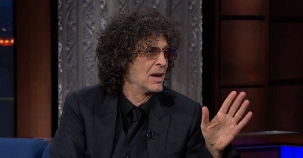 Stern en un show de TV. Foto: IMDb.