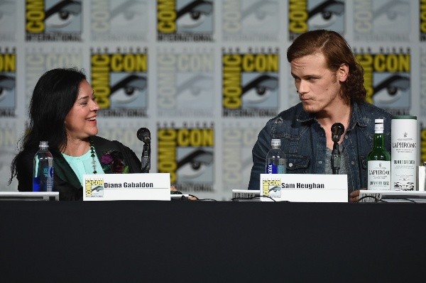 Diana Gabaldon y Sam Heughan. Foto: (Getty)
