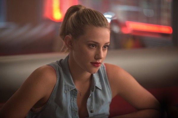 Lili Reinhart es una de las protagonistas de Riverdale (IMDb).
