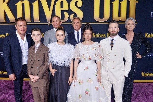 Ana de Armas y Chris Evans protagonizaron Knives Out (Getty).
