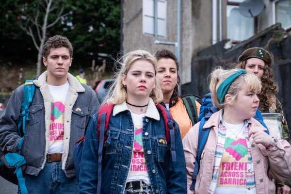 Derry Girls (Netflix).