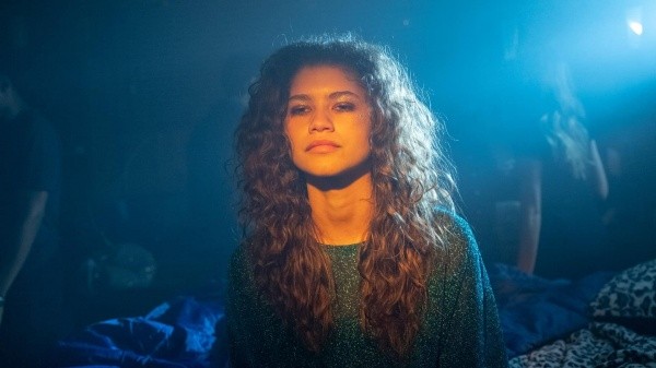 Zendaya personifica a Rue en Euphoria (HBO Max).