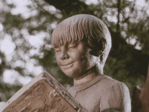 La estatua de Hugo en 'El libro de piedra'