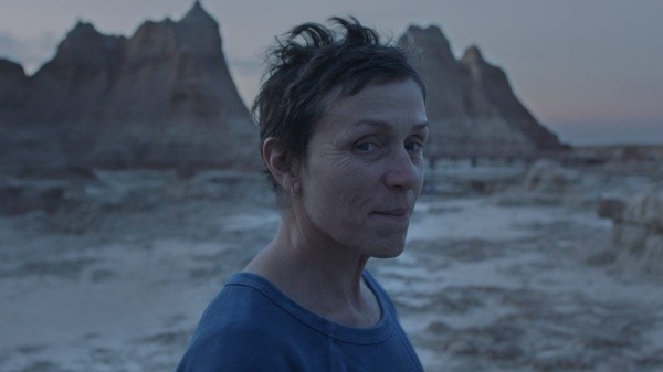 nomadland frances mcdormand chloe zhao