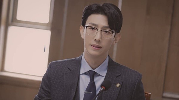 Kang Ki‑young en Woo, una abogada extraordinaria. Foto: (IMDB)