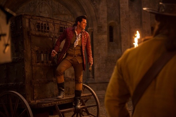 luke evans la bella y la bestia