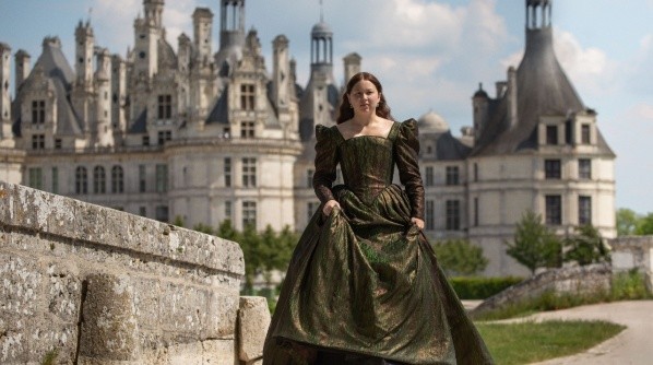 Liv Hill en The Serpent Queen. Foto: (Starz Play)