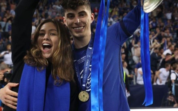 Sophia Weber y Kai Havertz