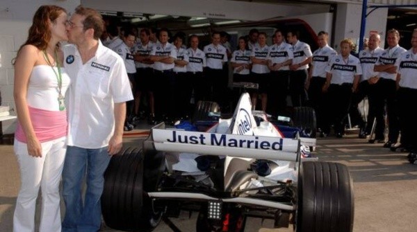 El amor surgió velozmente y mantiene unidos a Villeneuve y la modelo brasileña Camila Lopes (Getty Images)