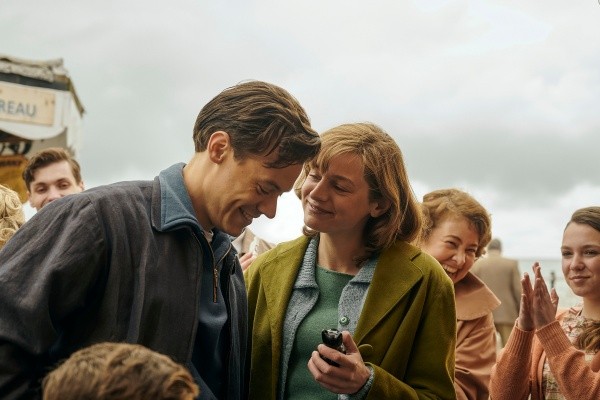 Harry Styles y Emma Corrin protagoniza My Policeman (Prime Video).