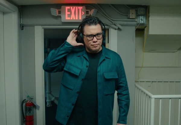 Franco Escamilla: voyerista auditivo (Netflix).