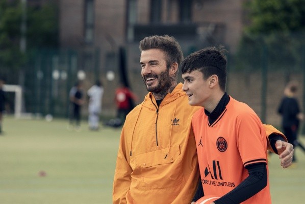 David Beckham presenta Beckham: Salva a nuestro equipo (Disney+).