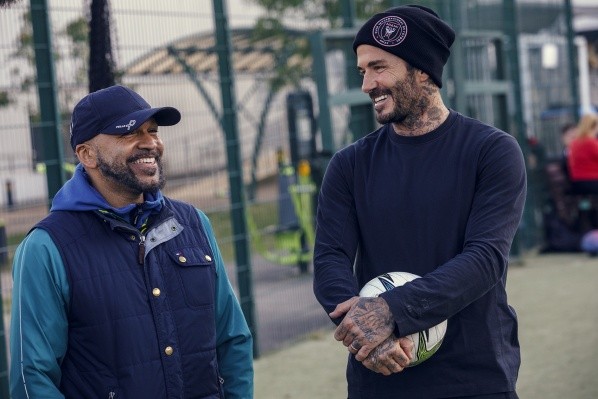 David Beckham presenta Beckham: Salva a nuestro equipo (Disney+).