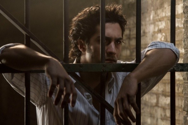 Chino Darín protagonizó Historia de un Clan (IMDb).