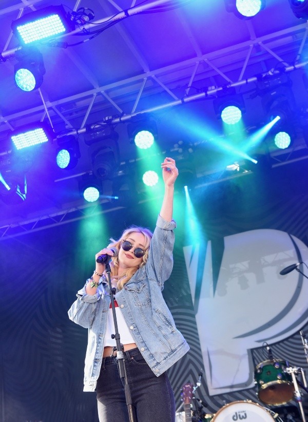 Clean Bandit presentó una colaboración con Elley Duhé (Getty).