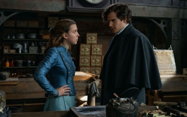 Millie Bobby Brown y Henry Cavill en Enola Holmes 2. Foto: (Netflix)
