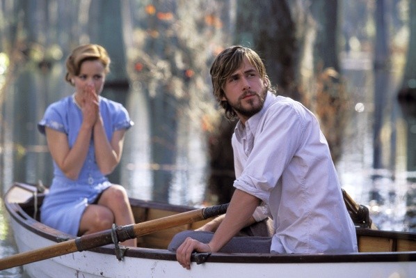 Ryan Gosling y Rachel McAdams protagonizaron The Notebook (IMDb).
