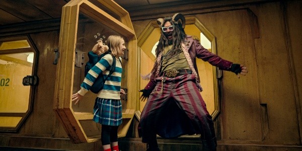 Jason Momoa y Marlow Barkley. Foto: (Netflix)