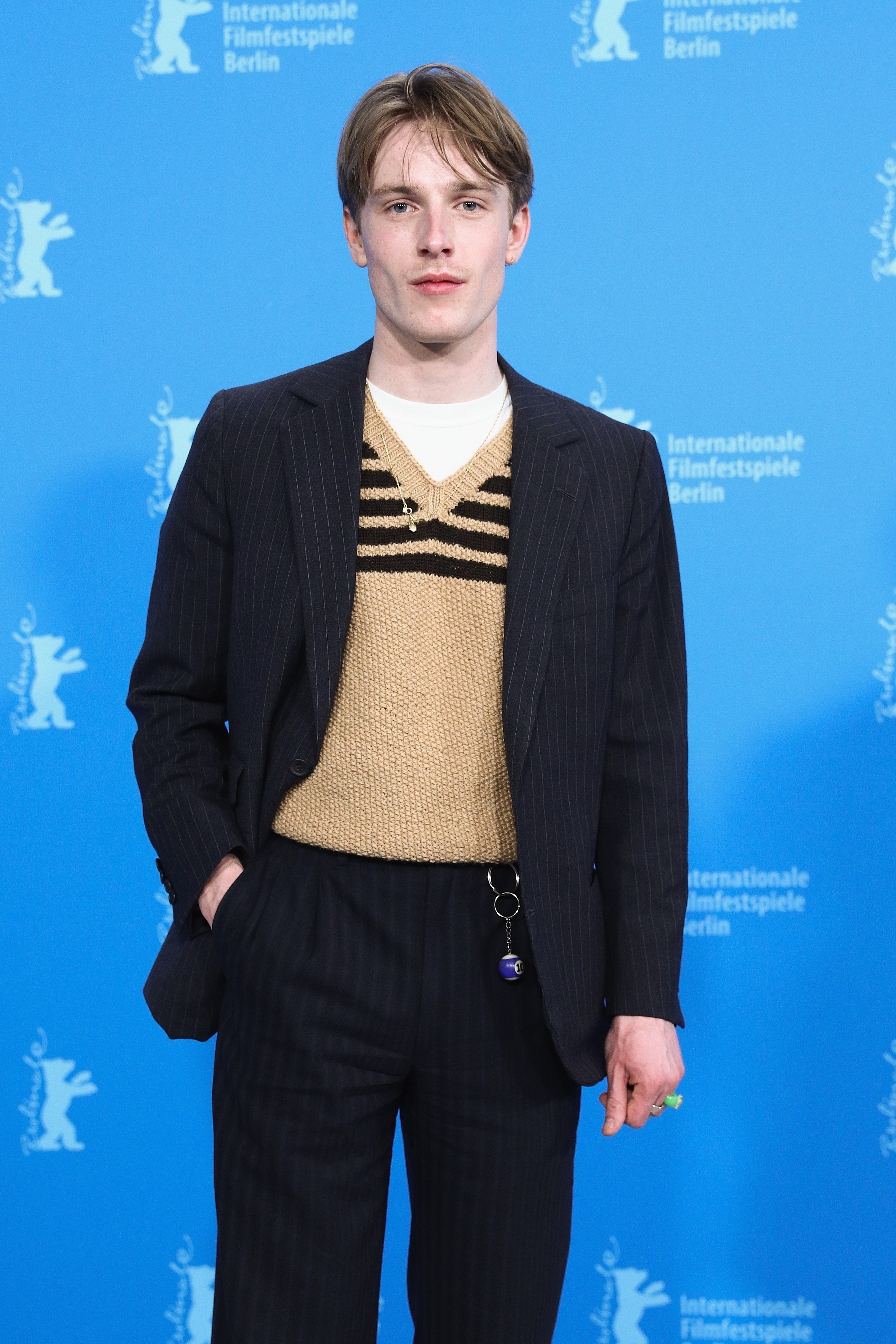 Louis Hofmann en febrero de 2022 (Getty).
