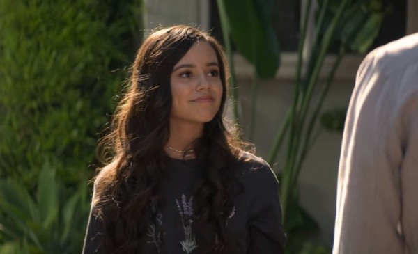 Jenna Ortega interpretó a Ellie Alves en You (IMDb).