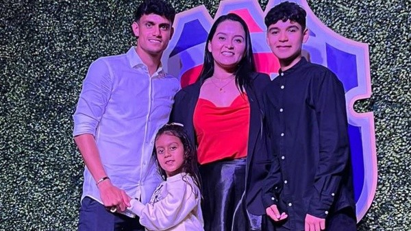 Unidos más que nunca, Tamara apoya por completo la carrera de su marido (La Teja)