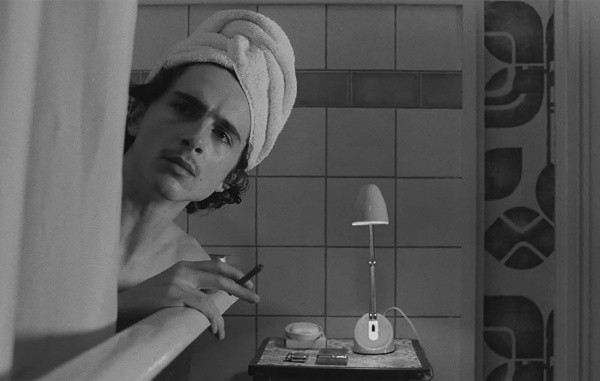 Timothée Chalamet, una de las figuras de La crónica francesa (IMDb).