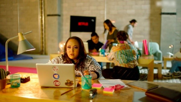 Netflix presentó una divertida serie mexicana sobre la adolescencia (IMDb).