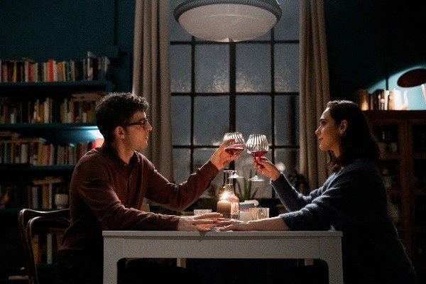 Carlo y Margherita. Foto: (Netflix)