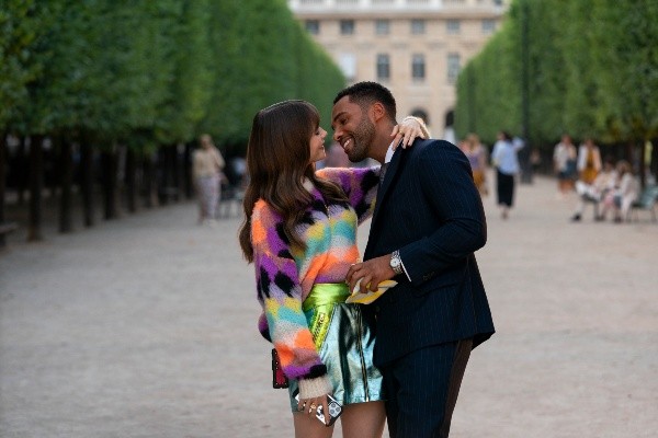 Lucien Laviscount regresa a Paris. Foto: (Netflix)