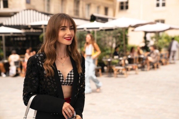 Lily Collins. Foto: (Netflix)