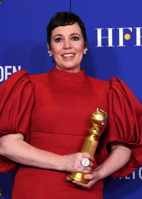 Olivia Colman podría deslumbrar en los Premios Globo de Oro de 2023 (Getty).