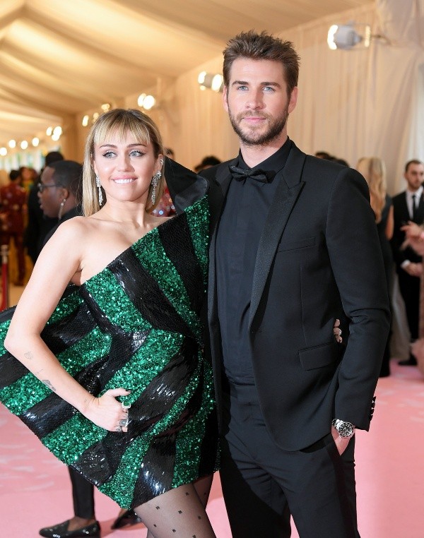Liam Hemsworth y Miley Cyrus en 2019 (Getty).
