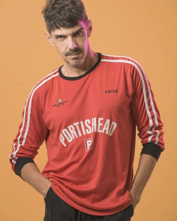 Facundo Ponce, actor y cantante, falleció a los 49 años (Instagram @facunponceok).