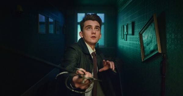 Ruby Strokes protagoniza la serie Agencia Lockwood (Netflix).